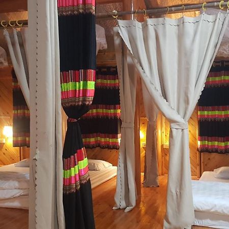 Bac Ha Threeland Homestay Esterno foto